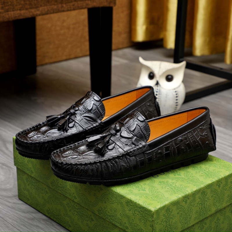 G*u*i leather shoes